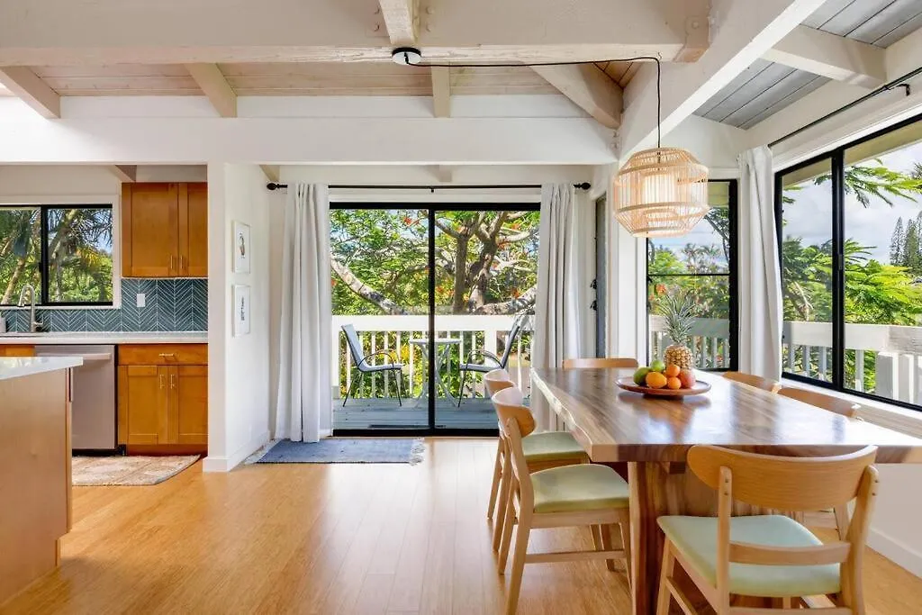 Holiday home Newly Listed Luxury Home - Great Location + Views Princeville United States