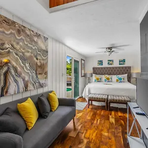 Holiday home Emmalani 3br With Private Pool, Princeville